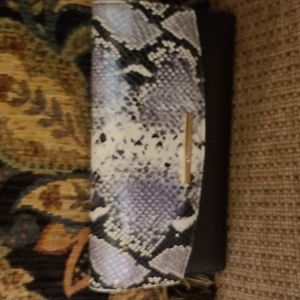 Brahmin wallet with dust bag